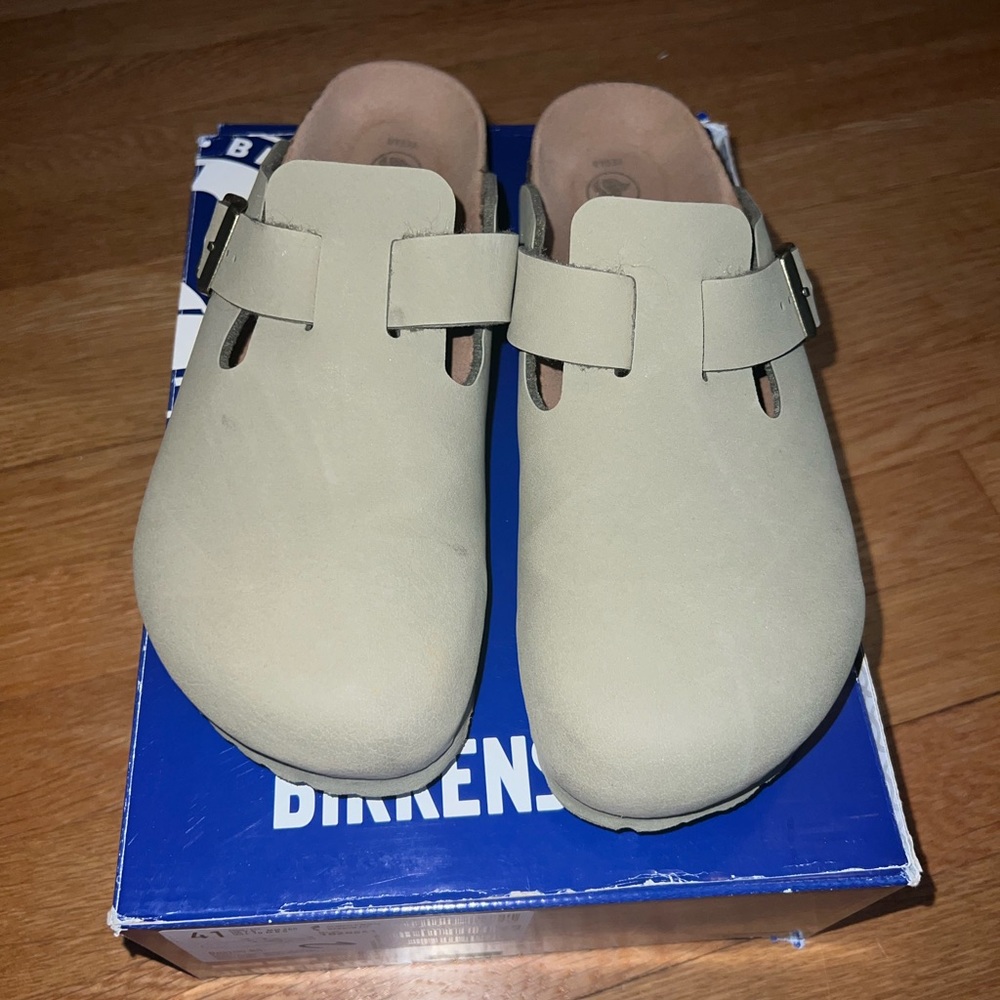 Birkenstock Boston clog khaki